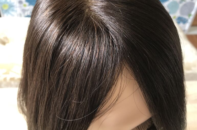 サイズが合わないウィッグは見た目が不自然 部分用ウィッグ ウィッグについての情報を美容院が運営する松本ウィッグがお届けします